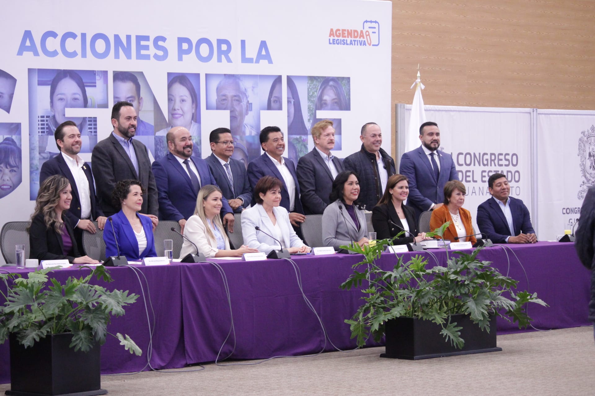 EN EL CONGRESO DEL ESTADO DE GUANAJUATO EL GPPAN Y LA RPPRD BUSCAN CONSTRUIR LA PAZ, REDUCIR LA POBREZA, ASI COMO MEJORAR LOS SERVICIOS DEL SISTEMA DE SALUD Y GENERAR NUEVAS OPORTUNIDADES PARA LAS JUVENTUDES, ESTA ES LA AGENDA PARLAMENTARIA.