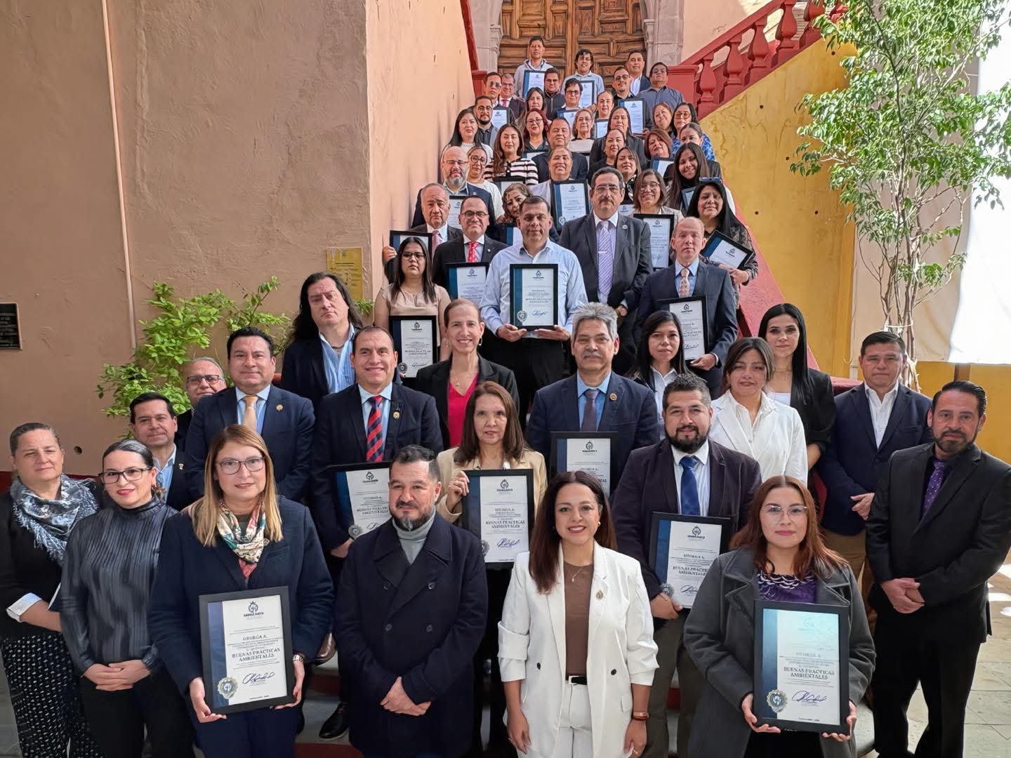 Entrega PAOT Distintivos Buenas Prácticas Ambientales a 39 unidades de la Universidad de Guanajuato.