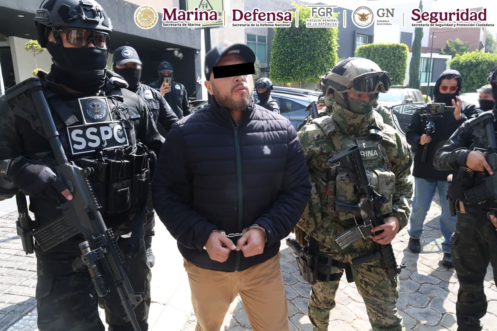 AUTORIDADES FEDERALES EJECUTARON ÓRDENES DE CATEO EN CUATRO ENTIDADES Y DETUVIERON A 15 PERSONAS DE UNA CÉLULA DELICTIVA.