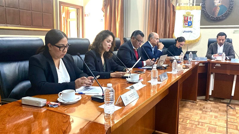 La Regidora de MC Dessire Ángel propone impulsar a niñas y adolescentes en ciencias, tecnología, ingenierías y matemáticas en León Gto.