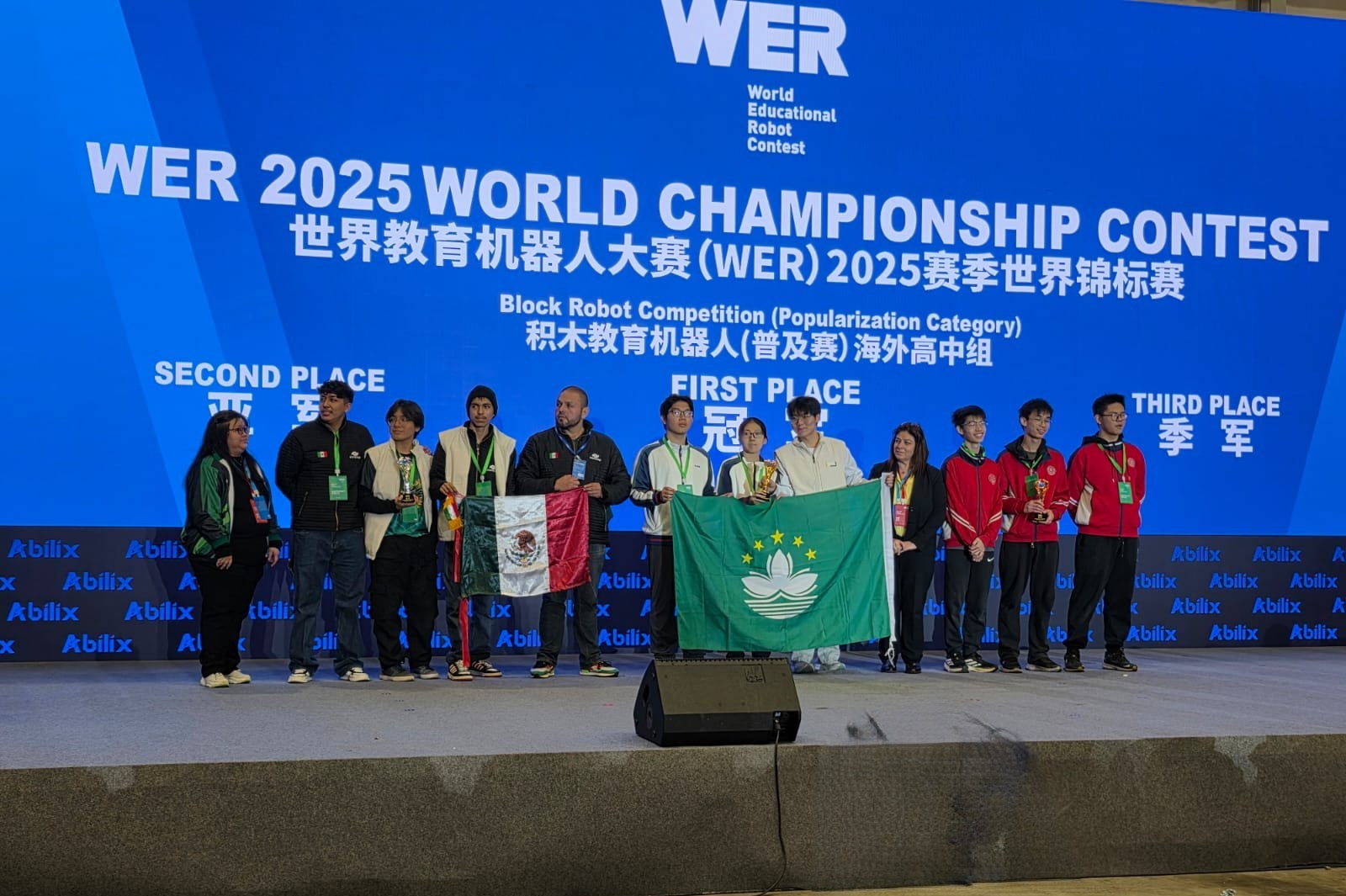 EQUIPO DE CONALEP SILAO GANA 2.º LUGAR MUNDIAL EN TORNEO INTERNACIONAL DE ROBÓTICA WER EN SHANGHÁI, CHINA.