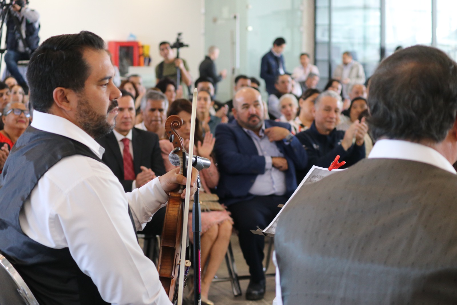 SE VISTE DE ARTE EL CONGRESO CON LA PRIMERA TEMPORADA DE EXPOSICIONES DEL CENTRO CULTURAL SANTA FE.
