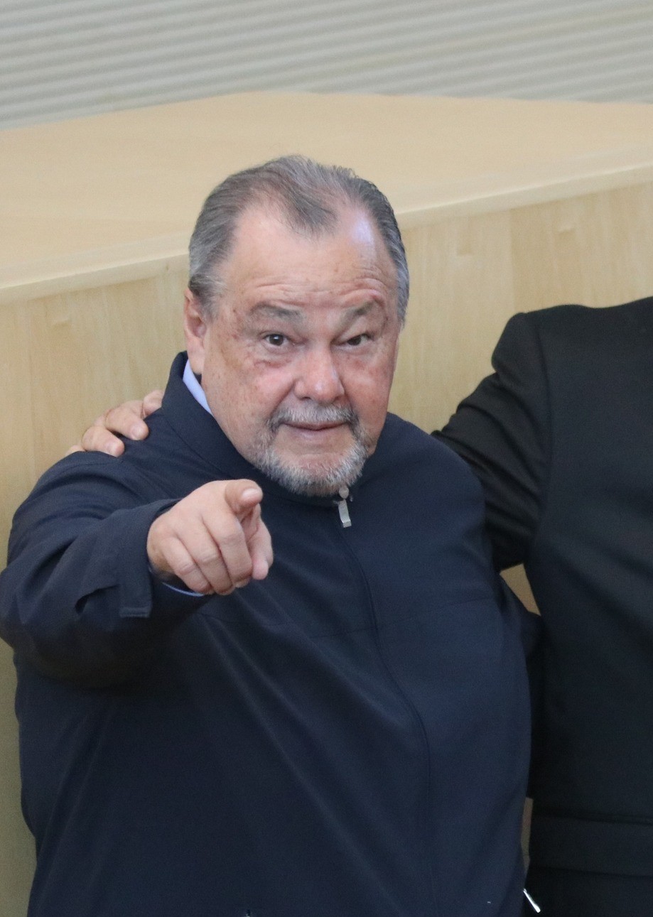 David Martinez Medizaval Solicita acreditar los recursos públicos ejercidos para la licitación de medicamentos.