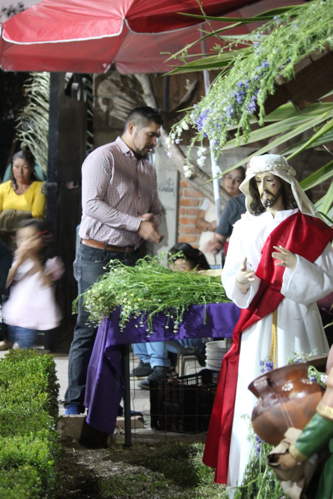 APRENDIMIENTO DE JESUS EN GETSEMANI EN DONDE ORABA Y JUDAS LO ENTREGO.