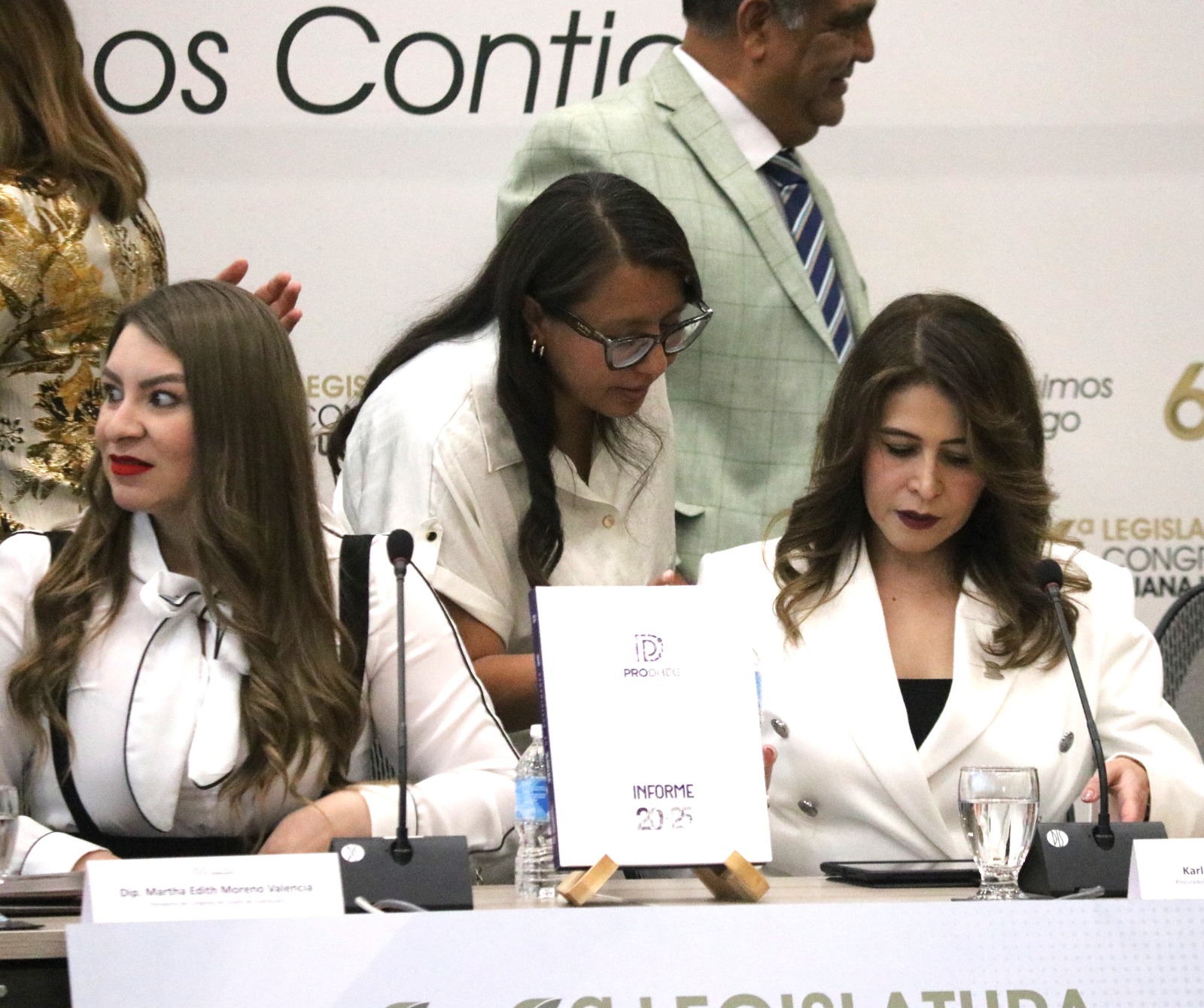 ENTREGA SU PRIMER INFORME DE ACTIVIDADES KARLA ALCARAS TITULAR DE LA PROCURADURIA DE LOS DERECHOS HUMANOS.