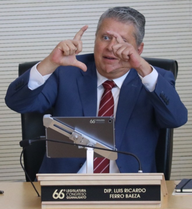 PRESENTAN PROPUESTA PARA QUE AUTORIDADES TRANSPARENTEN Y REGULARICEN POZOS DE AGUA POTABLE EN SAN MIGUEL DE ALLENDE RICARDO FERRO