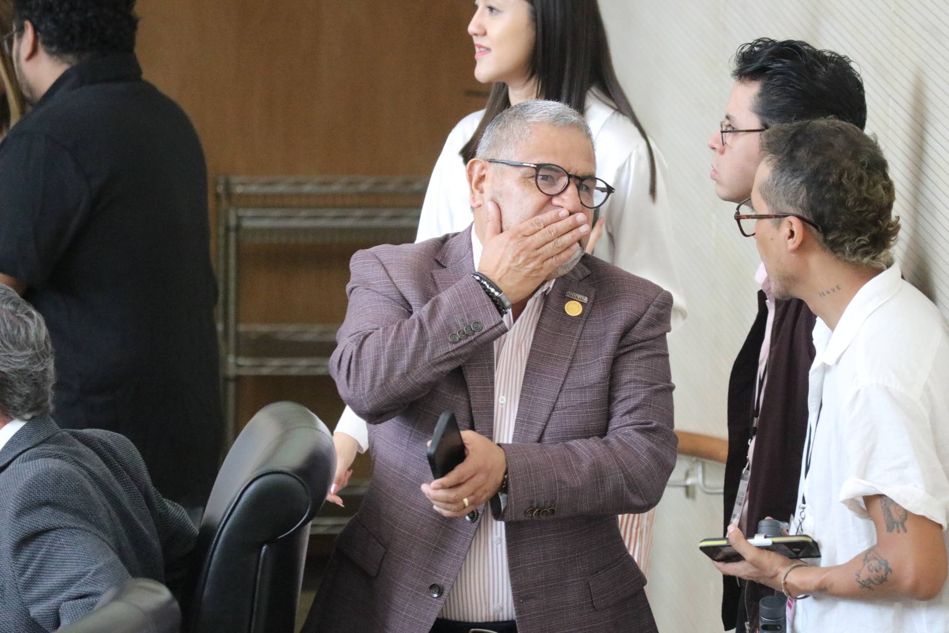 A LA CONGELADORA LICENCIAS PERMANENTES EN GUANAJUATO, PAN Y MC DICEN QUE NO SON NECESARIAS, ERNESTO MILLAN.