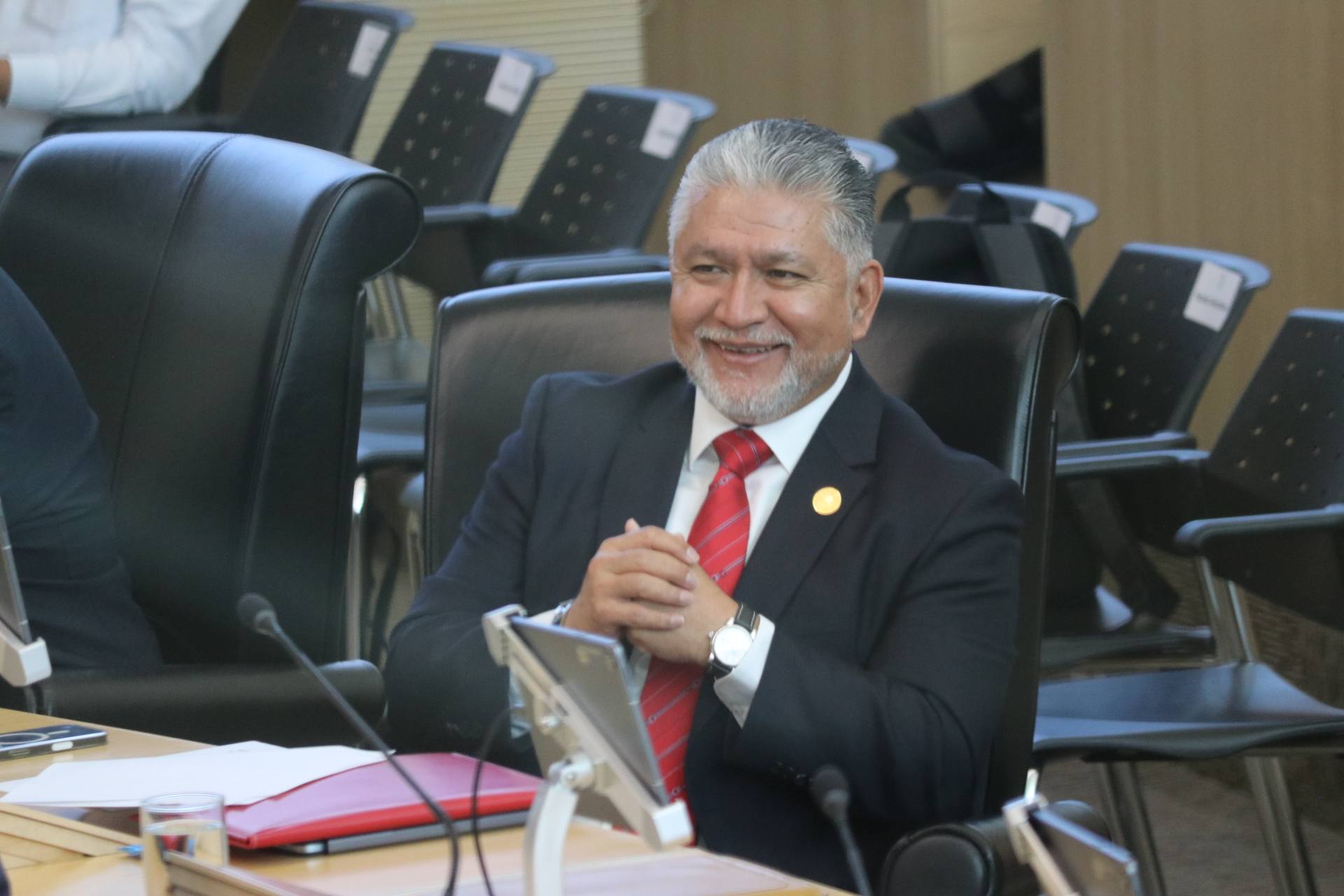 QUE SE TIPIFIQUEN LOS DELITOS CON SANCIONES MAS SEVERAS, POR HECHOS DE CORRUPCION PARA LOS SERVIDORES PUBLICOS, QUE BENEFICIEN A ASOCIACIONES DELICTIVAS Y CRIMINALES, ALEJANDRO ARIAS.