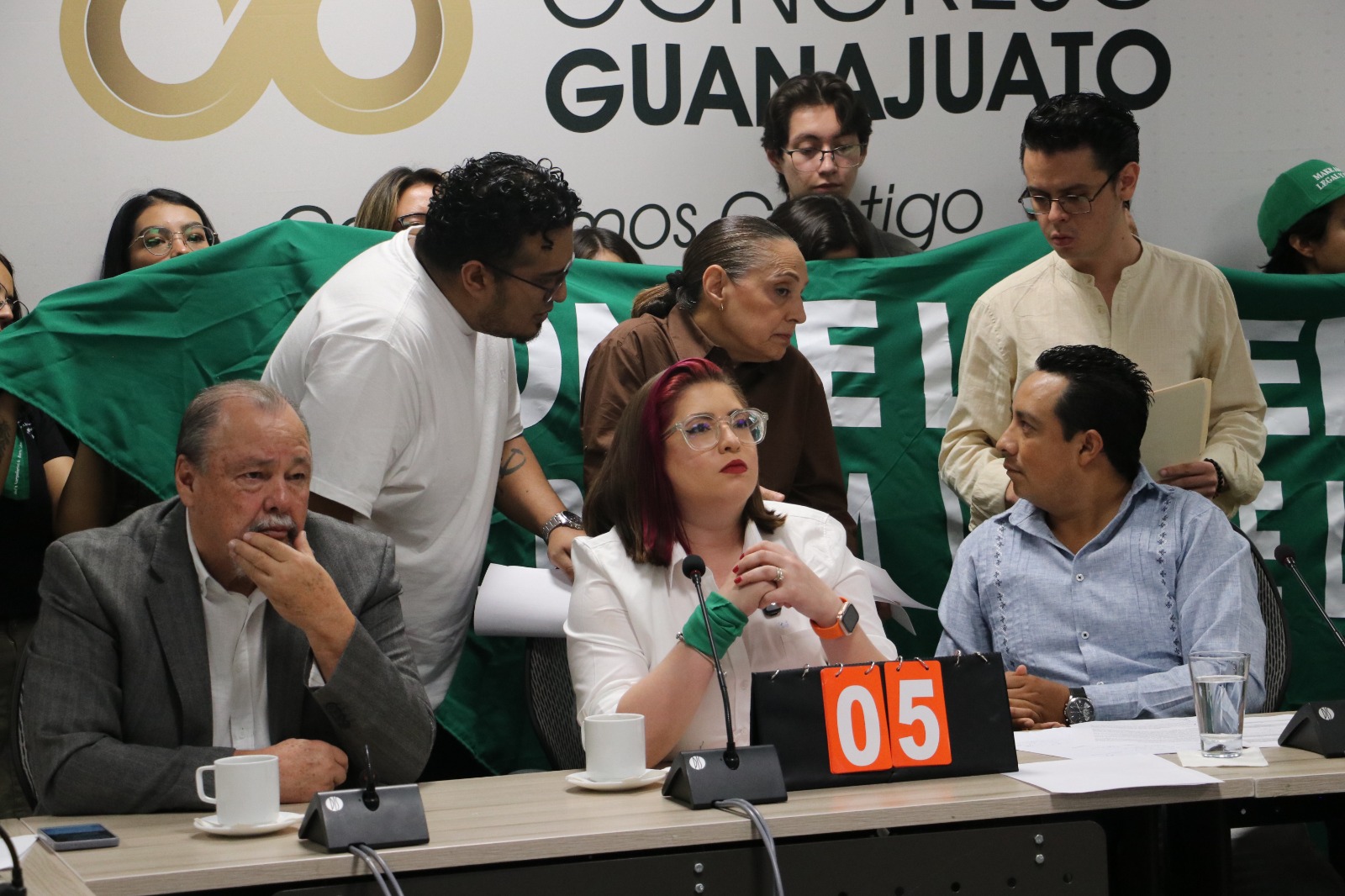 LA MODIFICASION AL CODIGO PENAL DEL ESTADO DE GUANAJUATO LOS PANISTAS UTILIZAN ARTIMAÑAS LEGISLATIVAS PARA RETRASAR LA DESPENALIZA DEL ABORTO .
