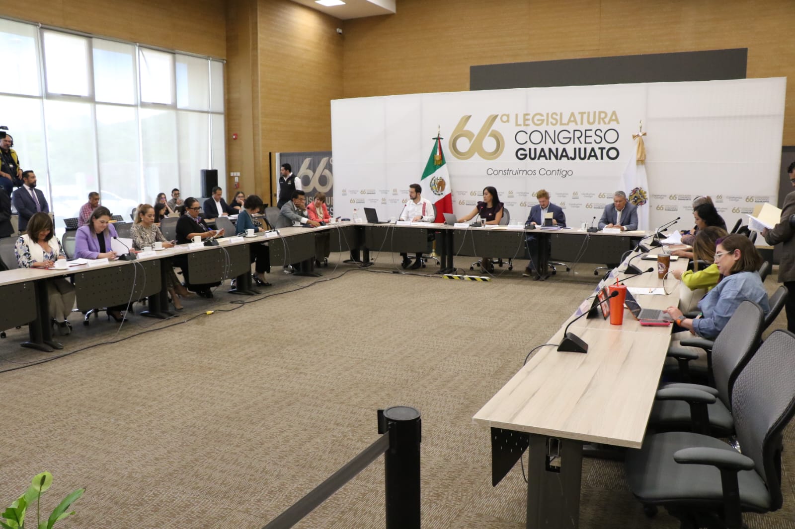ABORDAN EN DIPUTACIÓN PERMANENTE PROTECCIÓN A NIÑAS, NIÑOS Y ADOLESCENTES, LIBERTAD DE EXPRESIÓN Y RETRASOS EN OBRA PÚBLICA.