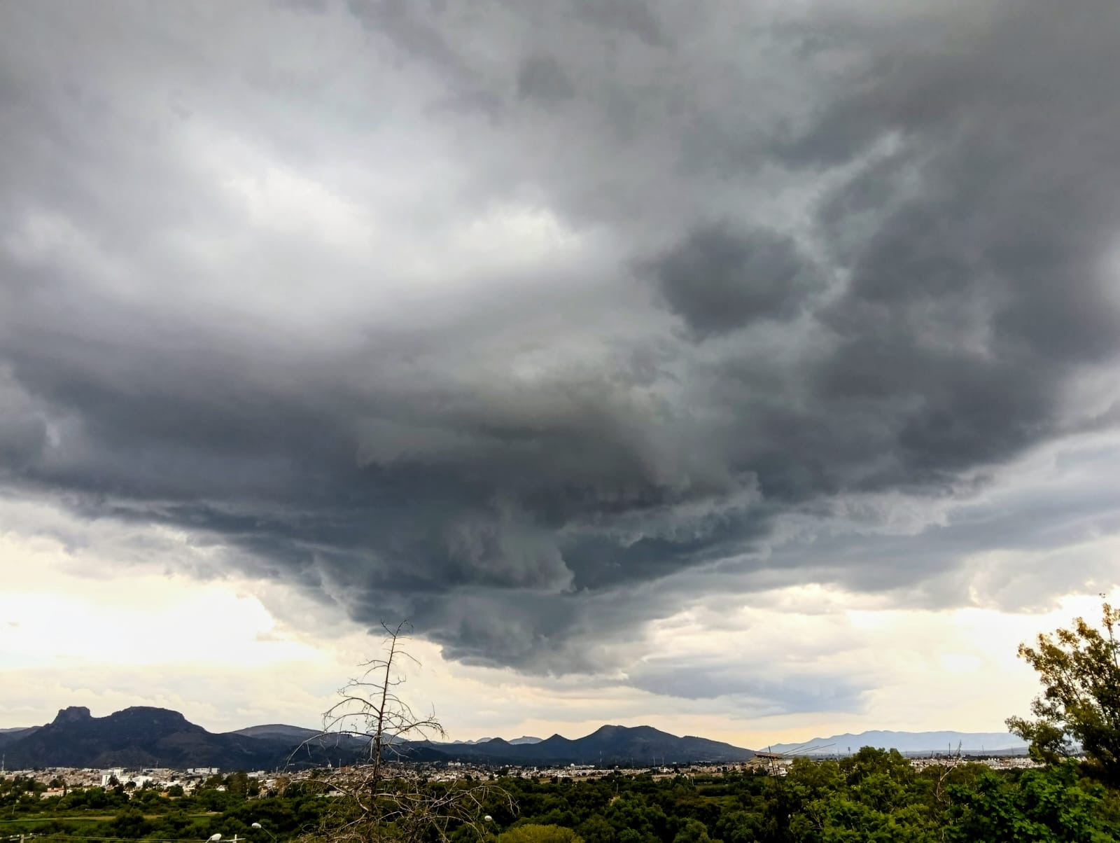 CNPC RECOMIENDA A LA POBLACIÓN ESTAR ATENTA ANTE LAS LLUVIAS INTENSAS Y TORMENTAS ELÉCTRICAS ESTE FIN DE SEMANA