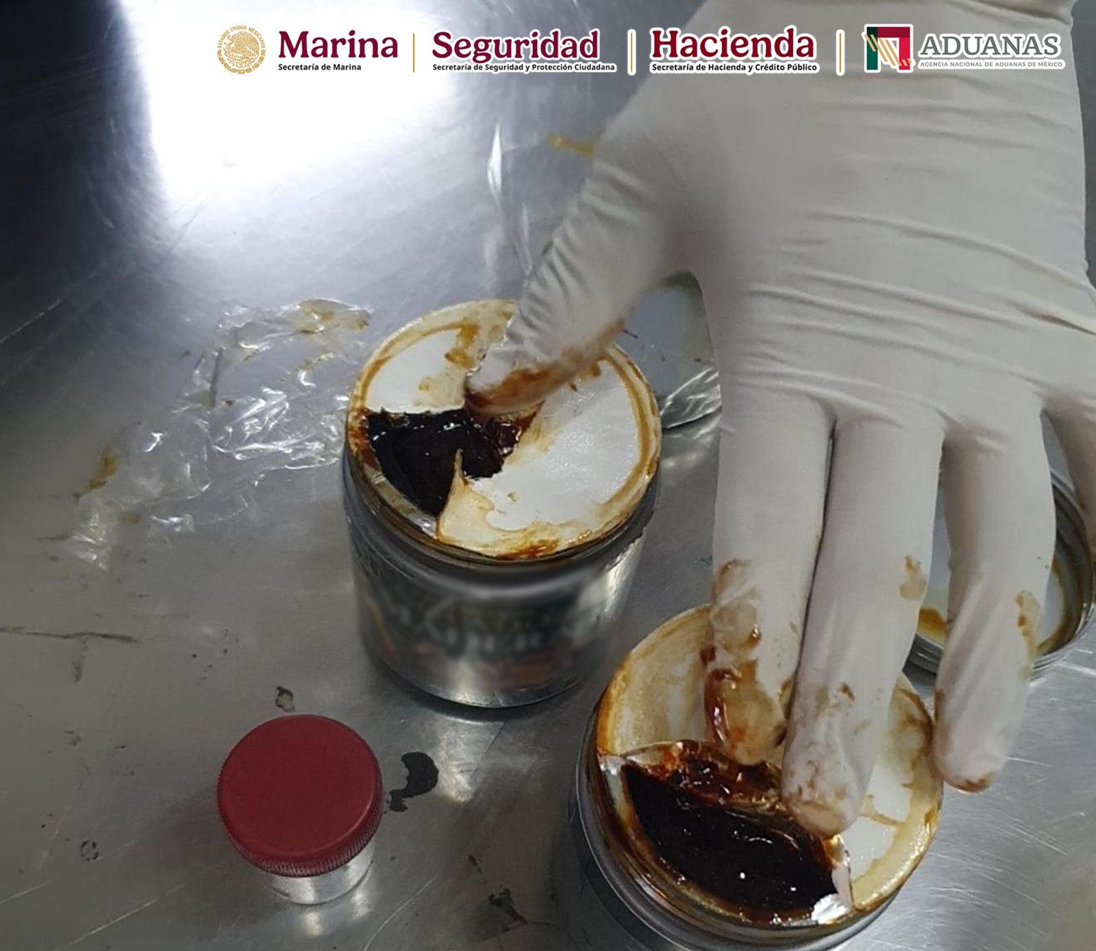 MARINA Y ANAM ASEGURAN CARGAMENTO DE EXTRACTO DE AYAHUASCA EN EL AICM.