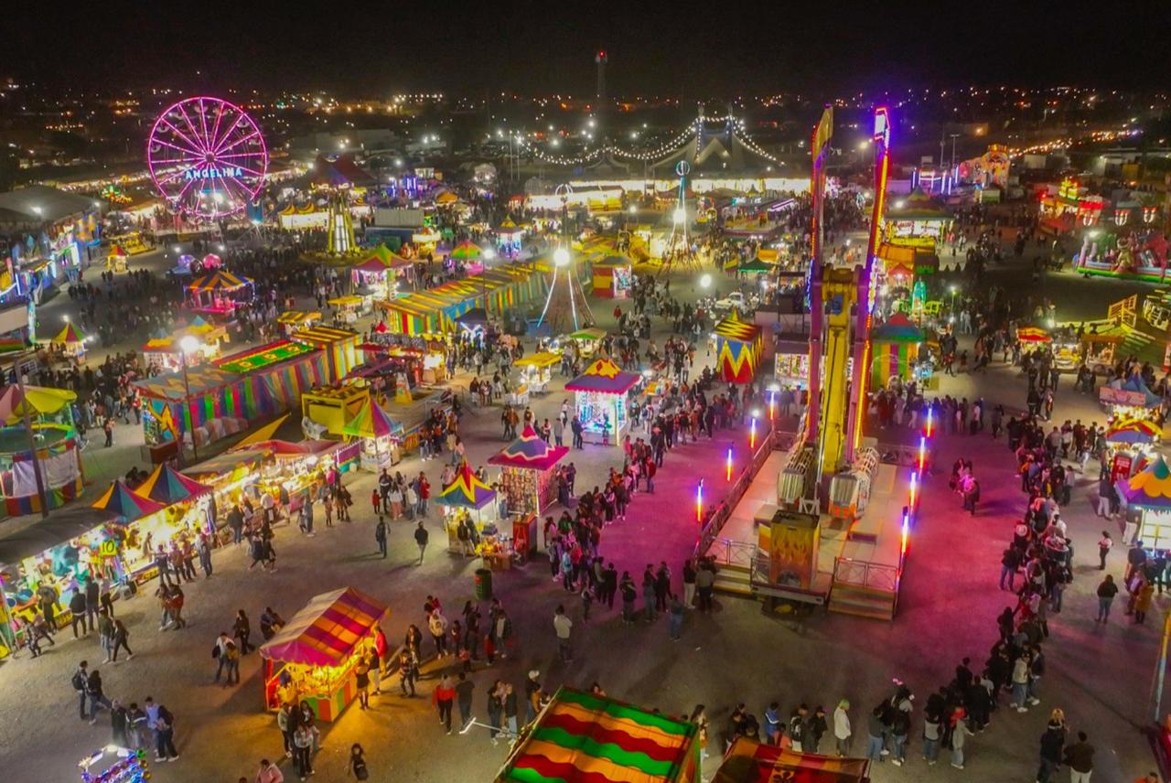 REÚNE FERIA DE LOS 25 PESITOS MÁS DE 260 MIL PERSONAS Y CERRÓ CON SALDO BLANCO.