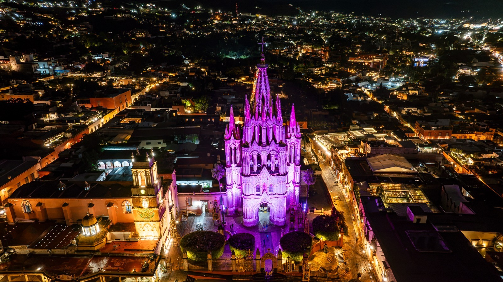 FORTALECE ALCALDE SANMIGUELENSE ATENCIÓN INTEGRAL A LAS MUJERES.