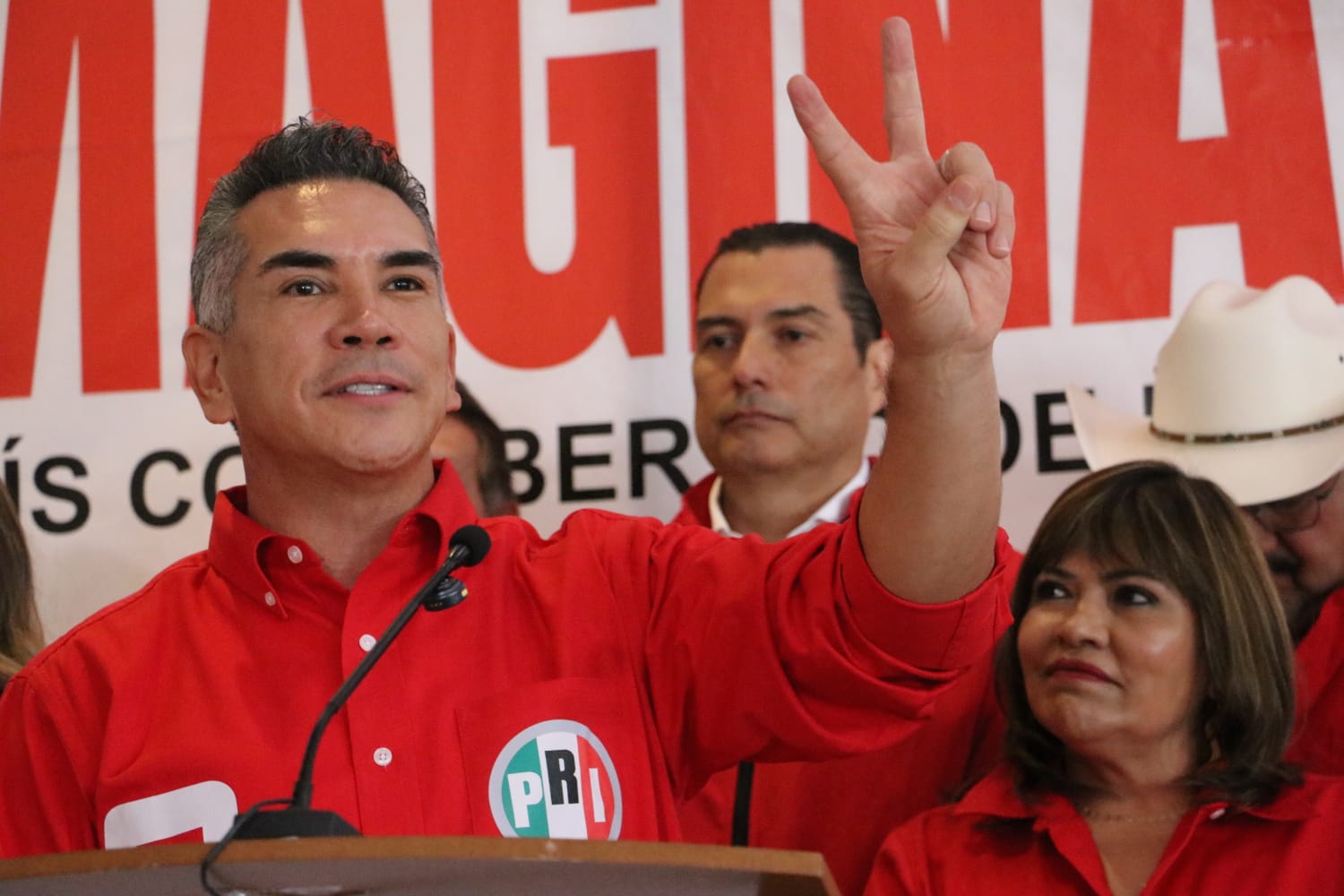 ALITO MORENO LIDER NACIONAL DEL PRI EN GUANAJUATO COMENTO QUE MORENA LLEGO AL PODER CON TRES PALABRAS, NO MENTIR, NO ROBAR, NO TRAICIONAR Y CON ESO ENGAÑARON A LA GENTE.